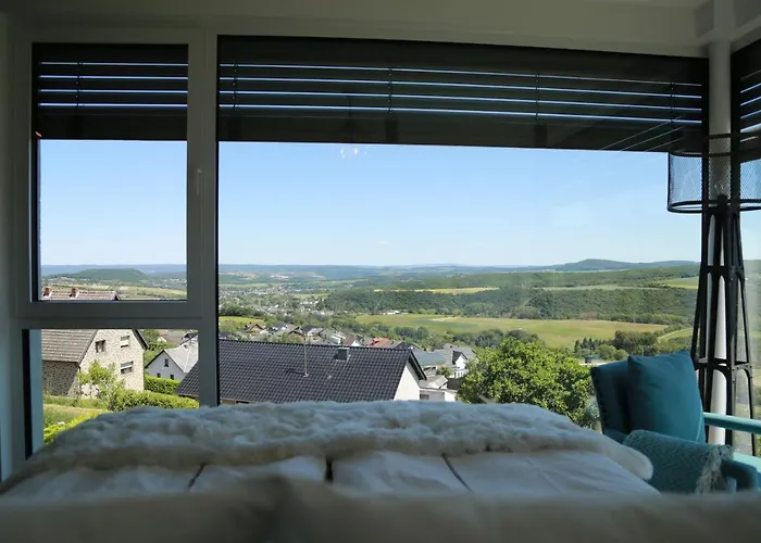 Zur Burg Olbruck Hain (Rhineland-Palatinate)