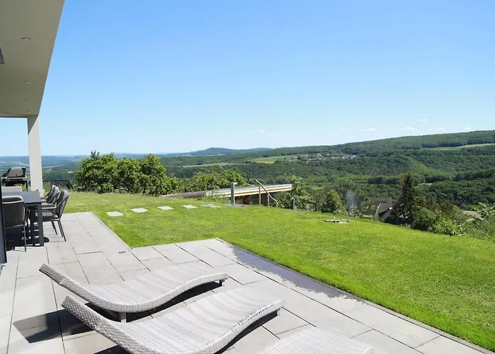 Zur Burg Olbruck בית נופש