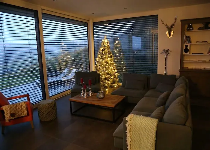 Zur Burg Olbruck בית נופש